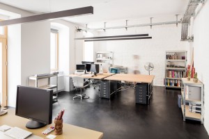 Barrierefreies Coworking Büro mit Straßenzugang im Studio Totale in Wien
