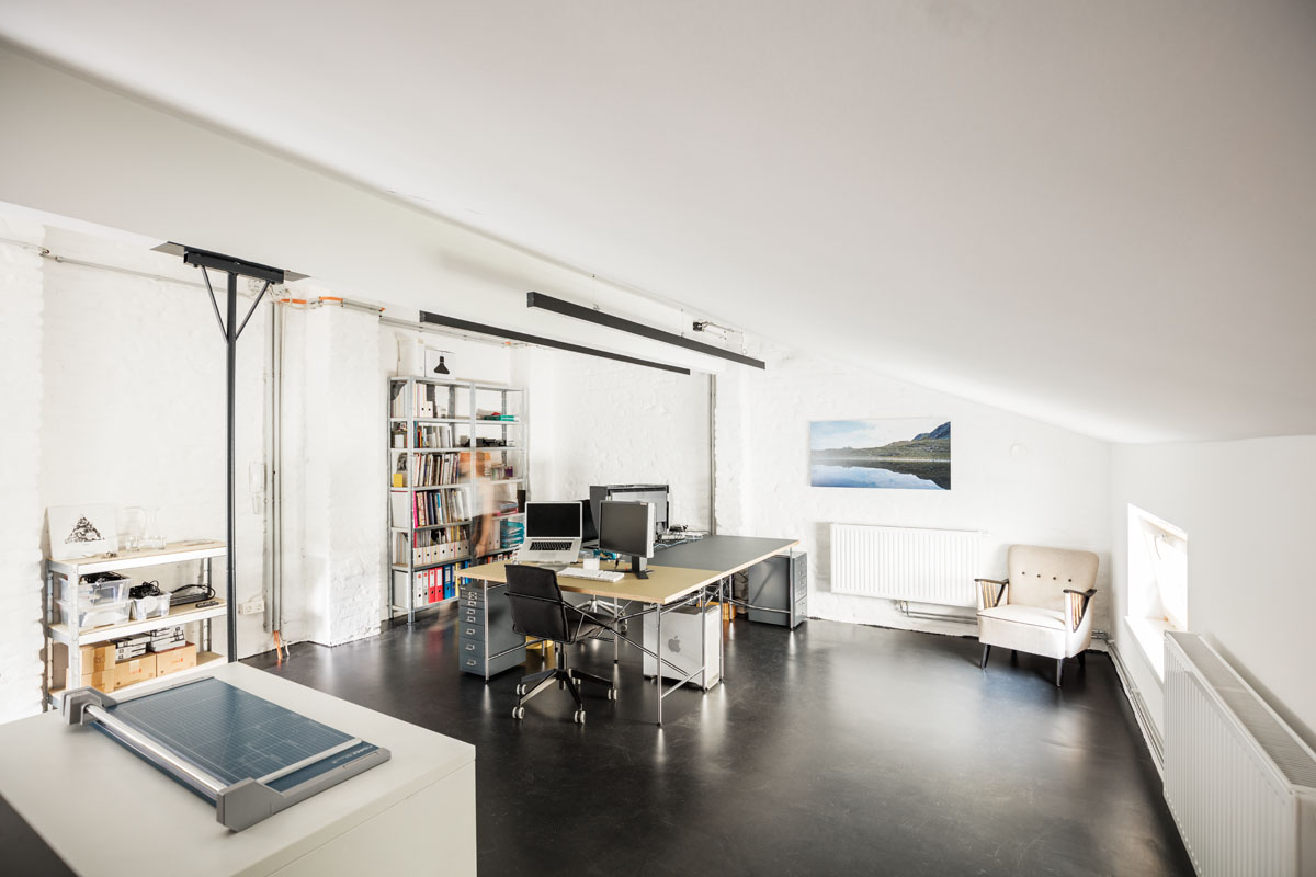 Büroraum mit Klimaanlage im Obergeschoß des Studio Totale in Wien